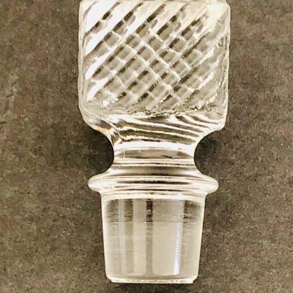 Antique Empty 1954 Old Mr. Boston Clear Glass Rum Bottle R174 with Glass Topper. - Picture 10 of 11